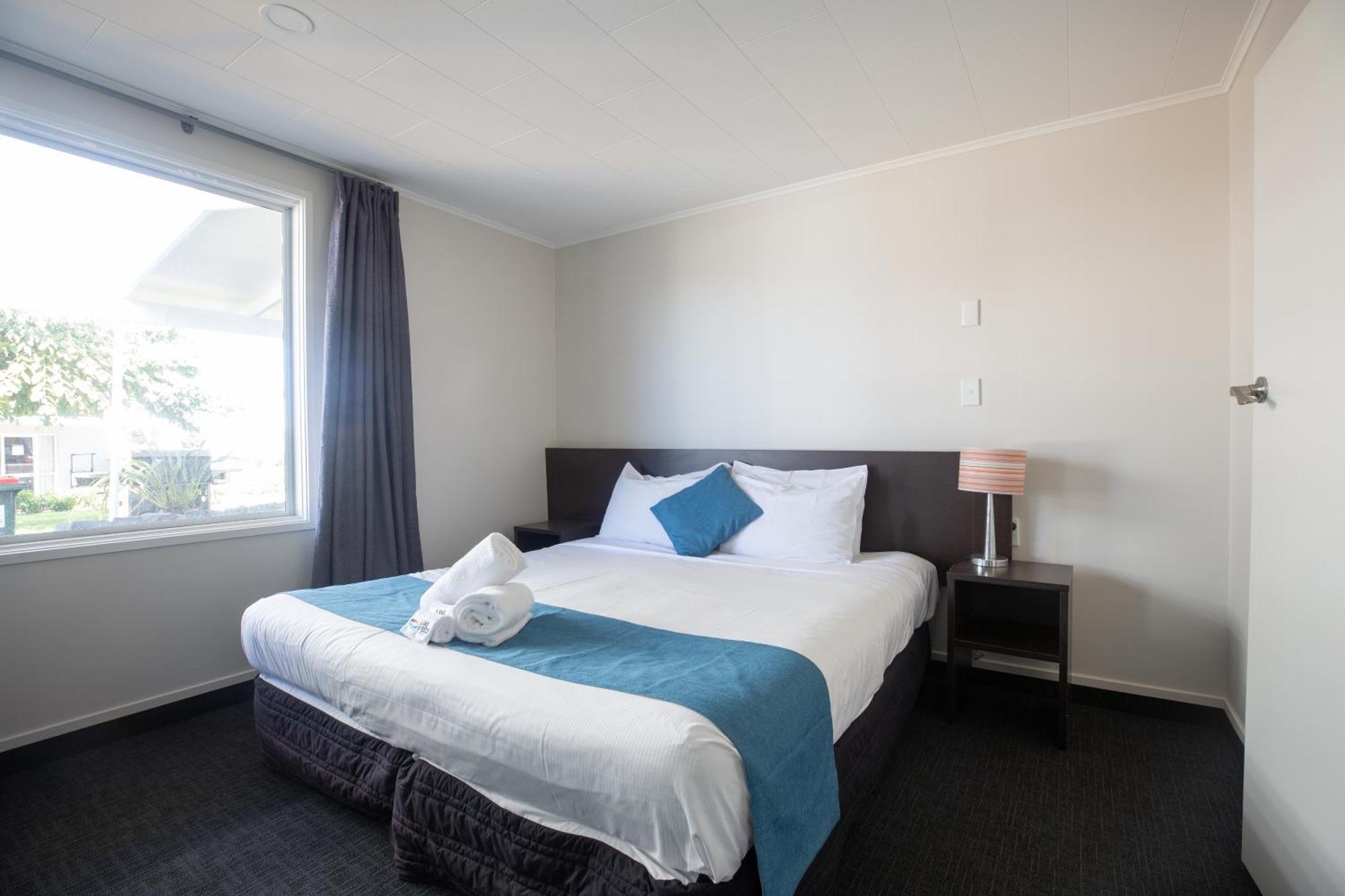 Lake Breeze Motel Tauposee Zimmer foto