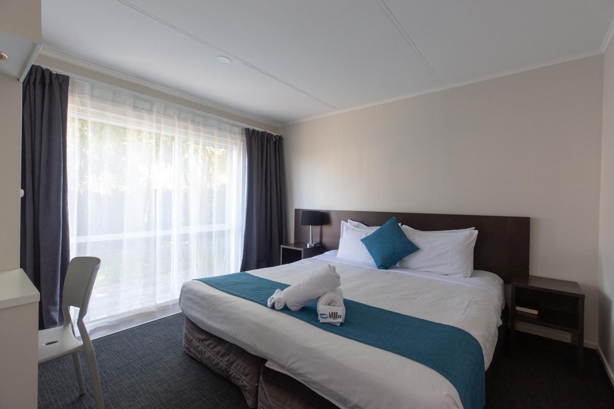 Lake Breeze Motel Tauposee Zimmer foto
